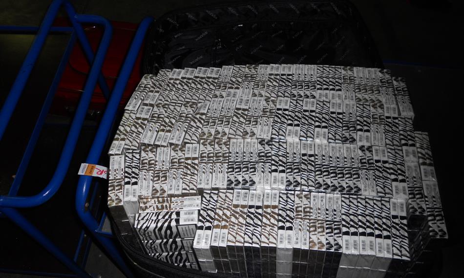 2015-2-6-1412cigarety v kufru.JPG